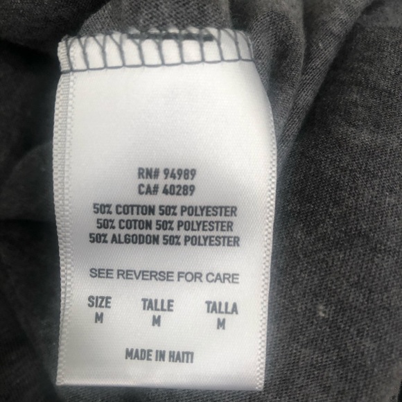 🔥Miami Heat 5th & Ocean V Neck T-Shirt - Picture 2 of 7